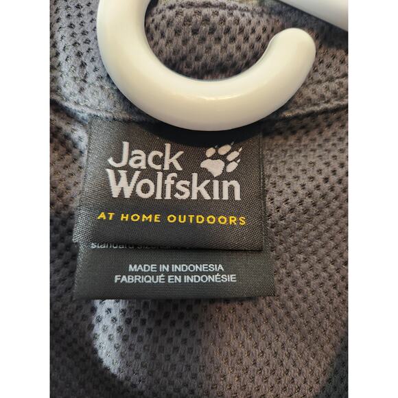 Men's Jack Wolfskin Button up in size Medium - Picture 4 of 6